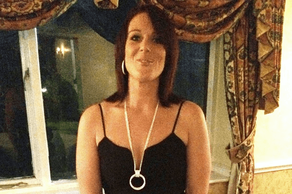 CP_00573800_BOOB_JOB